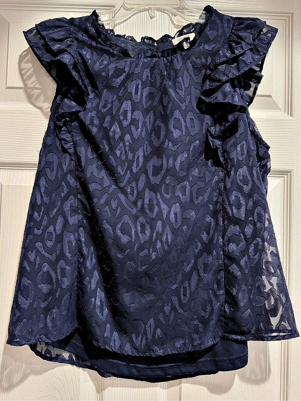 Umgee Women's Animal Print Blouse in Blue Size Large